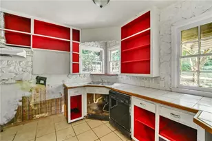 1285 Cahaba Dr SW, Atlanta, GA 30311 - Photo 13