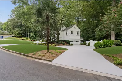 585 Idlewood Drive, Sandy Springs, GA 30327 - Photo 47