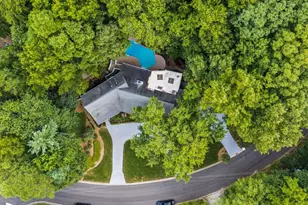 585 Idlewood Dr, Sandy Springs, GA 30327 - Photo 49
