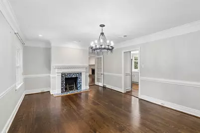585 Idlewood Drive, Sandy Springs, GA 30327 - Photo 17
