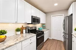 3189 Beechwood Dr, Lithia Springs, GA 30122 - Photo 17