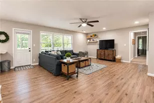 3189 Beechwood Dr, Lithia Springs, GA 30122 - Photo 7