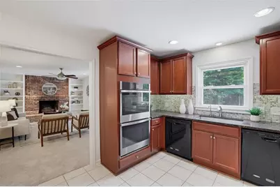 535 Franklin Road NE, Sandy Springs, GA 30342 - Photo 13
