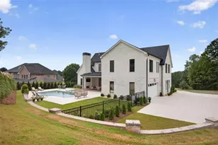 2445 Sunflower Dr, Hoschton, GA 30548 - Photo 3