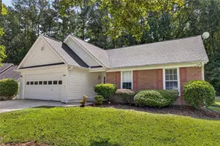 7512 Deer Creek Dr, Union City, GA 30291 - Photo 3