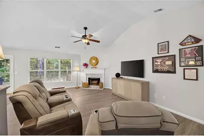 7512 Deer Creek Drive, Union City, GA 30291 - Photo 5