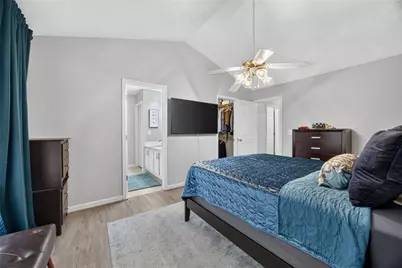 7512 Deer Creek Drive, Union City, GA 30291 - Photo 17