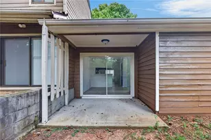 1555 Burnstone Dr, Stone Mountain, GA 30088 - Photo 23