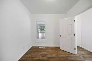 2972 8th St, East Point, GA 30344 - Photo 7
