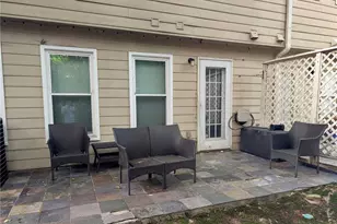 230 Peachtree Hollow Ct, Atlanta, GA 30328 - Photo 17