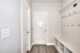 1319 Kim Mnr Wy, Lawrenceville, GA 30043 - Photo 25