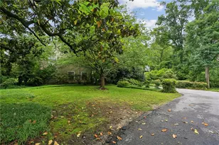 3648 Kingsboro Rd NE, Atlanta, GA 30319 - Photo 3