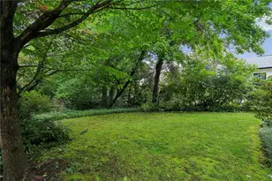 3648 Kingsboro Rd NE, Atlanta, GA 30319 - Photo 5