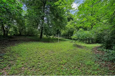 3648 Kingsboro Road NE, Atlanta, GA 30319 - Photo 9