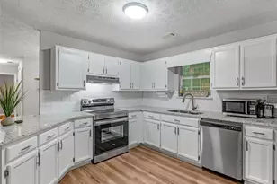 140 Oaklake Dr, Covington, GA 30016 - Photo 5