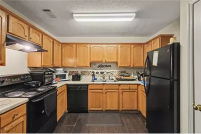 1275 Maple Valley Court, Union City, GA 30291 - Photo 3