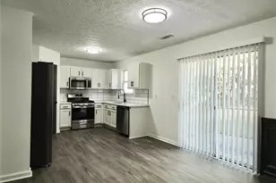 9515 Lakeview Rd, Union City, GA 30291 - Photo 7