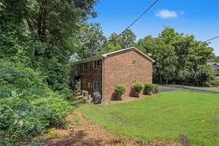 2430 Coosawattee Dr NE, Atlanta, GA 30319 - Photo 31