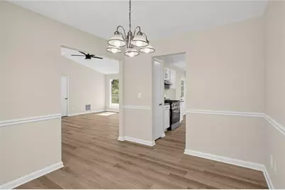 2640 Rolling Hills Way, Conyers, GA 30094 - Photo 13