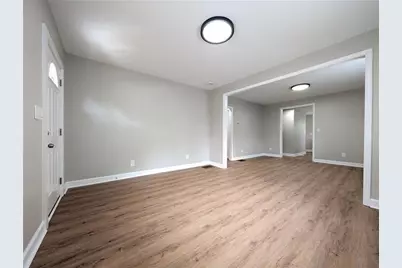 1377 Pine Avenue, Atlanta, GA 30344 - Photo 3