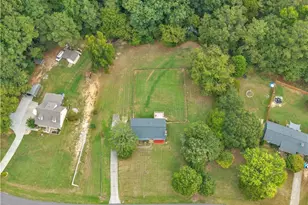 2065 Gum Creek Ln, Loganville, GA 30052 - Photo 41