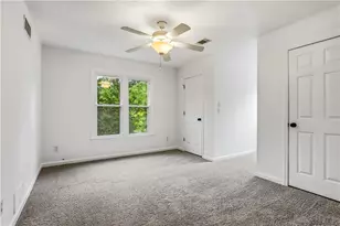 1025 Crown Corners Dr, McDonough, GA 30253 - Photo 17