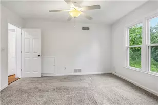 1025 Crown Corners Dr, McDonough, GA 30253 - Photo 19