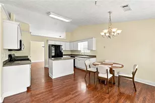 3338 Woodtree Ln, Buford, GA 30519 - Photo 15