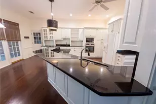 2109 Cumberland Ln, Albany, GA 31721 - Photo 9