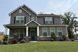 200 Darien Dr, Senoia, GA 30276 - Photo 1