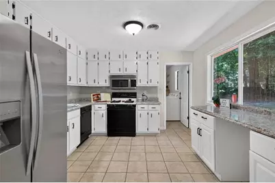 850 The Circle, Lawrenceville, GA 30043 - Photo 7