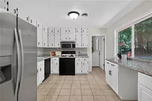 850 The Cir, Lawrenceville, GA 30043 - Photo 7