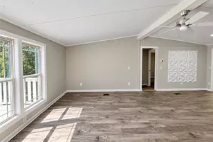 6204 River Run Cir, Gainesville, GA 30506 - Photo 9