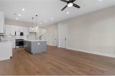 990 Bibbs Circle #34, Atlanta, GA 30318 - Photo 5