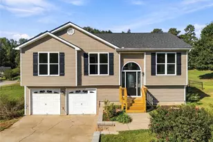 6035 Daffodil Dr, Flowery Branch, GA 30542 - Photo 1