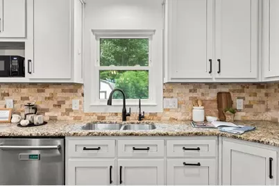 6054 Dogwood Circle, Buford, GA 30518 - Photo 17