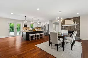 6054 Dogwood Cir, Buford, GA 30518 - Photo 9