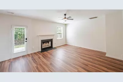 1376 Koble Mill Lane, Riverdale, GA 30296 - Photo 17