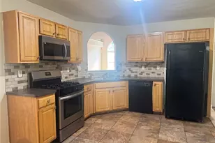 3229 Diamond Blf, Union City, GA 30291 - Photo 7