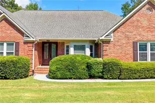 1975 Wynfield Point Dr, Buford, GA 30519 - Photo 3