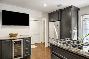 3177 Towerview Dr NE, Atlanta, GA 30324 - Photo 13