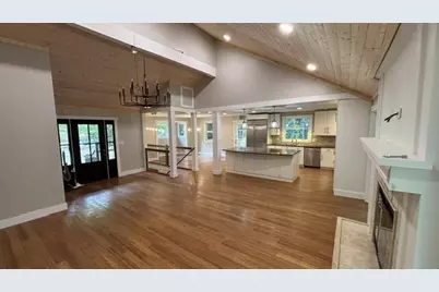 2198 Winding Creek Lane SW, Marietta, GA 30064 - Photo 13