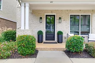 211 Highland Pk Pt, Woodstock, GA 30188 - Photo 3