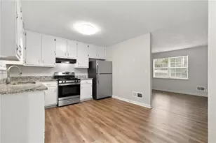 2741 Oxford Dr, Decatur, GA 30034 - Photo 3