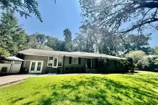 453 Oakland Dr, Gainesville, GA 30501 - Photo 3
