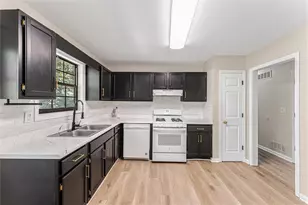 2271 Chestnut Pl, Lithia Springs, GA 30122 - Photo 9