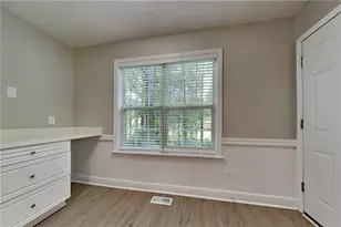 353 Wildwood Ct, Lawrenceville, GA 30046 - Photo 5