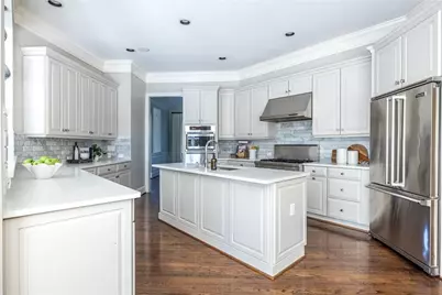 825 Glengate Place, Atlanta, GA 30328 - Photo 17