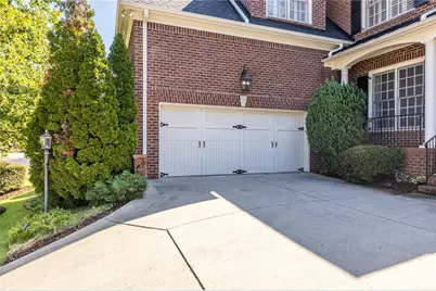 825 Glengate Place, Atlanta, GA 30328 - Photo 5