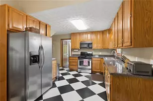 580 Berkeley Ln NE, Kennesaw, GA 30144 - Photo 11